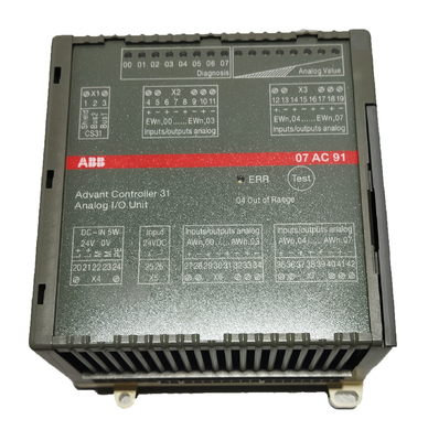 07AC91 GJR5252300R0101 ABB AC31 Módulo de E/S analógico 8AC 24VDC CA U/I 12bit+Signal