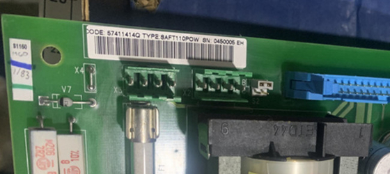 ABB SAFT 110 POW 57411414 Tabela de alimentação em estoque Nova 57411414