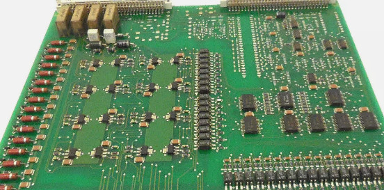 ABB 8IAB03 GJR2392500R1210 Módulo de saída Binário de 16 canais com 1 DO para 24 V, 100 mA