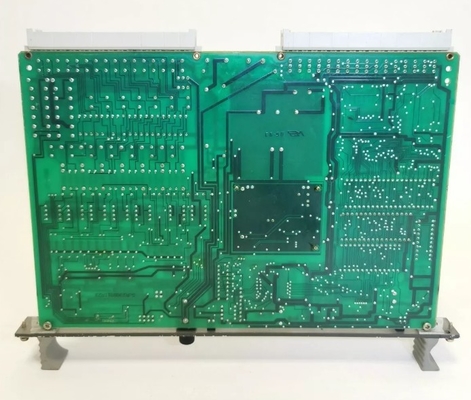 ABB 83SR06 GJR2395400R1010 Módulo de controlo industrial universal Processamento de sinal binário e analógico