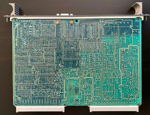 ABB 83SR07D-E GJR2392700R1210 Módulo de acoplamento de autocarro Controladores lógicos programáveis