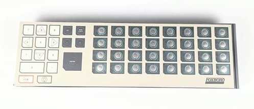 Foxboro P0903CW Combinação de 32 LED / Switch Pairs Um teclado numérico de 16 seções e um LED NUM LOCK