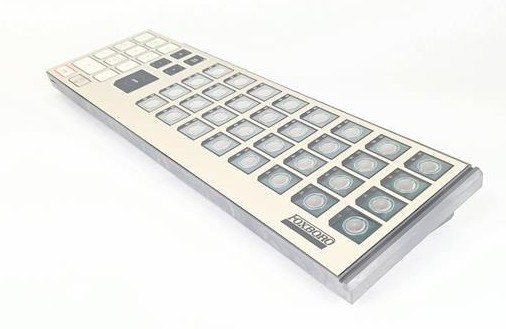 Foxboro P0903CW Combinação de 32 LED / Switch Pairs Um teclado numérico de 16 seções e um LED NUM LOCK