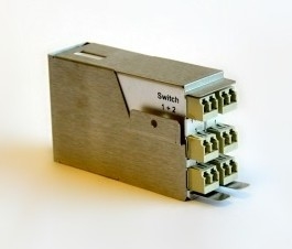Foxboro P0926AH FIBER SPLITTER COMBINER Unidade de Distribuição de Fibra Óptica Passiva, cada uma direcionada para os 2 concentradores