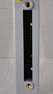 ADM52C YOKOGAWA Modulo de saída de contato Transistor de contato 16 pontos de sinal Modulo isolado de alta qualidade