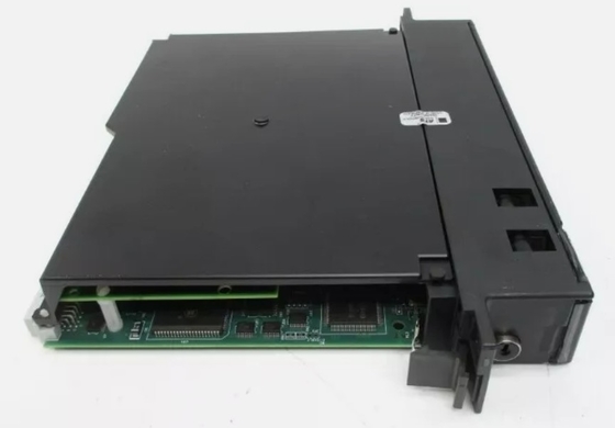 IC697CPX935 GE Single Slot CPU com três portas de série 32 Bit Floating Point Central Processing Unit
