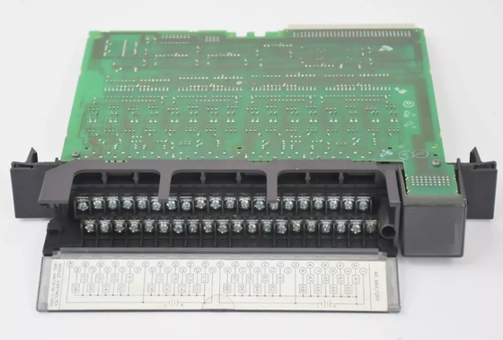 IC697MDL753 GE módulos de saída discretos 5/48 Volt DC 0,5 Amp Modulo de saída de 32 pontos de lógica negativa