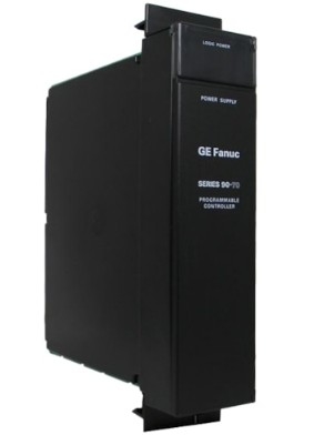 IC697PWR720 GE Fornecimentos de energia Modulo de adaptador Interfaces Fornecimento de energia externo para um rack IC697
