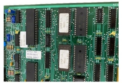 APL550/877/0 Westinghouse Ovation DCS Sistema