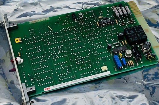 70BA01C-S HESG447260R2 ABB Bus End Module Control I/O e Comunicações