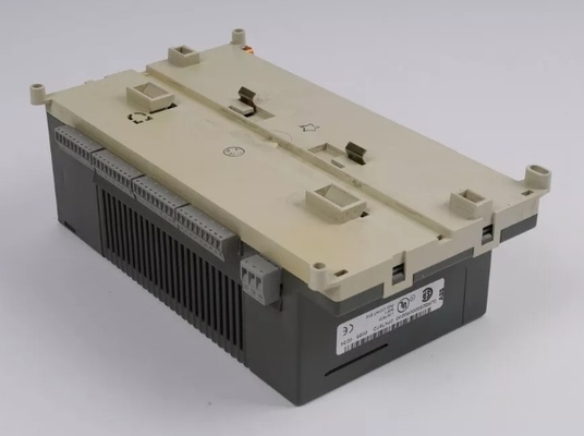 07KT97 GJR5253000R0200 ABB PLC UNIDADE CENTRAL 24VDC Módulo de controle de automação