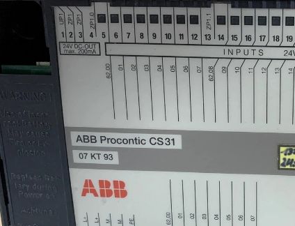 07KT93 GJR5251300R0101 ABB Unidade Central de Processamento