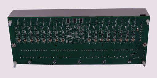 Multiplexador de entrada analógica Honeywell MC-TAMR04 com 16 entradas isoladas e faixa de operação de -40°C a 85°C para sistemas TPS