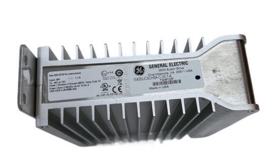 IS420UCSCH1A GE Speedtronic Turbine MARK Vle Controlador UCSC