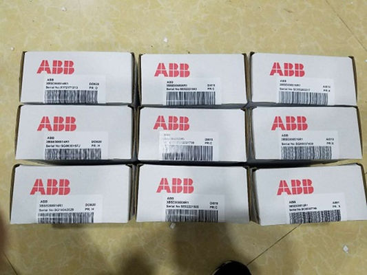 Peças sobresselentes 3BSE020836R1 do PLC do módulo entrado 24V S/R 16 CH de DI840 ABB S800 Digitas