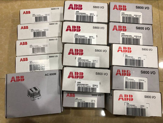 Peças sobresselentes 3BSE020838R1 do PLC da C.A. da C.C. do módulo de saída 24V de DO840 ABB Digitas S/R 16 ch