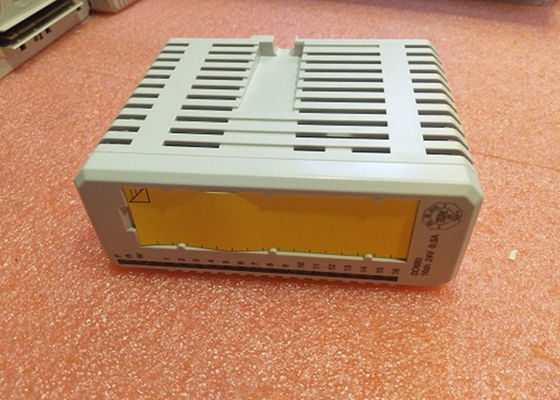 O módulo de saída 4 CH de DO890 ABB S800 Digitas isolou as peças sobresselentes 3BSC690074R1 do PLC da relação da segurança