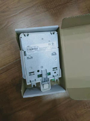 Peças sobresselentes 3BSE018172R1 do PLC da C.A. 800M Rechargeable Battery Unit de SB822 ABB