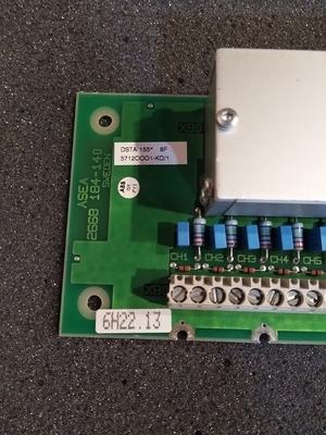 DSTA155P ABB S100 Unidades de terminação de E/S Unidade de conexão PLC Peças de reposição 3BSE018323R1​