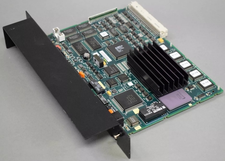 IC697CMM742 GE Ethernet Interface Tipo 2 Fornece PLC TCP/IP de alto desempenho