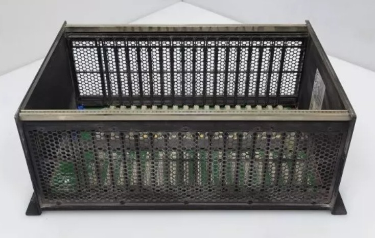 IC698CHS017 GE PACSystems RX7i Racks 17 Slot Front And Rear Mount Configurações de CPU e I/O