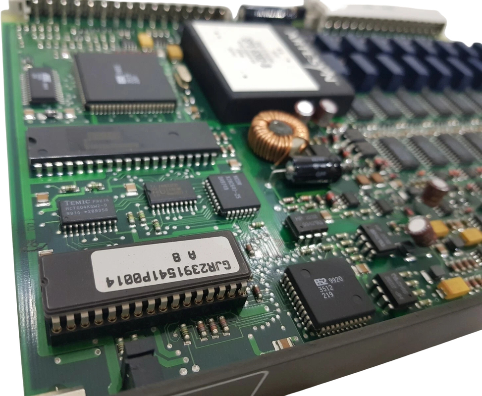 Módulo de entrada ABB 81EU01E-E Procontro 16 com compatibilidade multi-sinal e substituição a quente