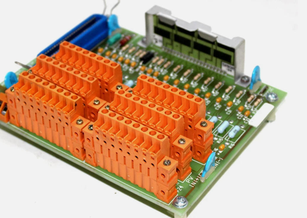 Honeywell MC-TAIH02 Módulo STI de entrada analógica de alto nível com 16 entradas analógicas para sinais de corrente de 4-20mA