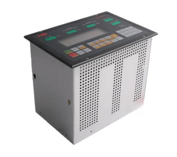 CMA120 3DDE300400 ABB Unidade de painel de controle básico com interruptor deslizante de 3 posições 8 entradas digitais e 4 entradas analógicas